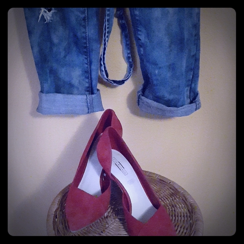 Gently used women's shoes